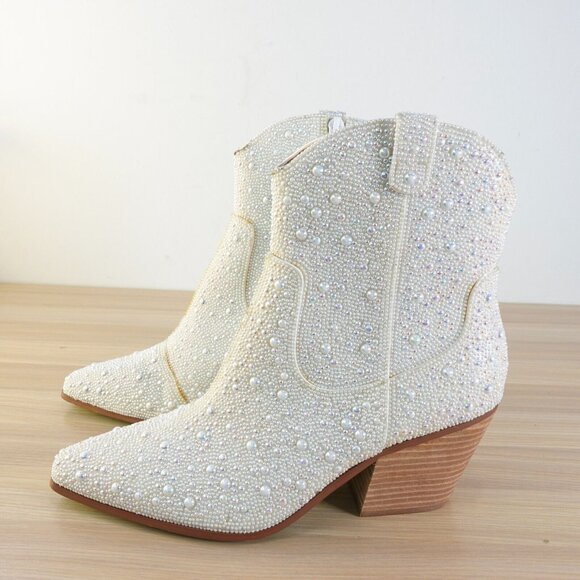 Betsey Johnson White Boots Western 9‎ Shoes Womens Bootie Pearls Pointed SB Diva - Picture 4 of 16